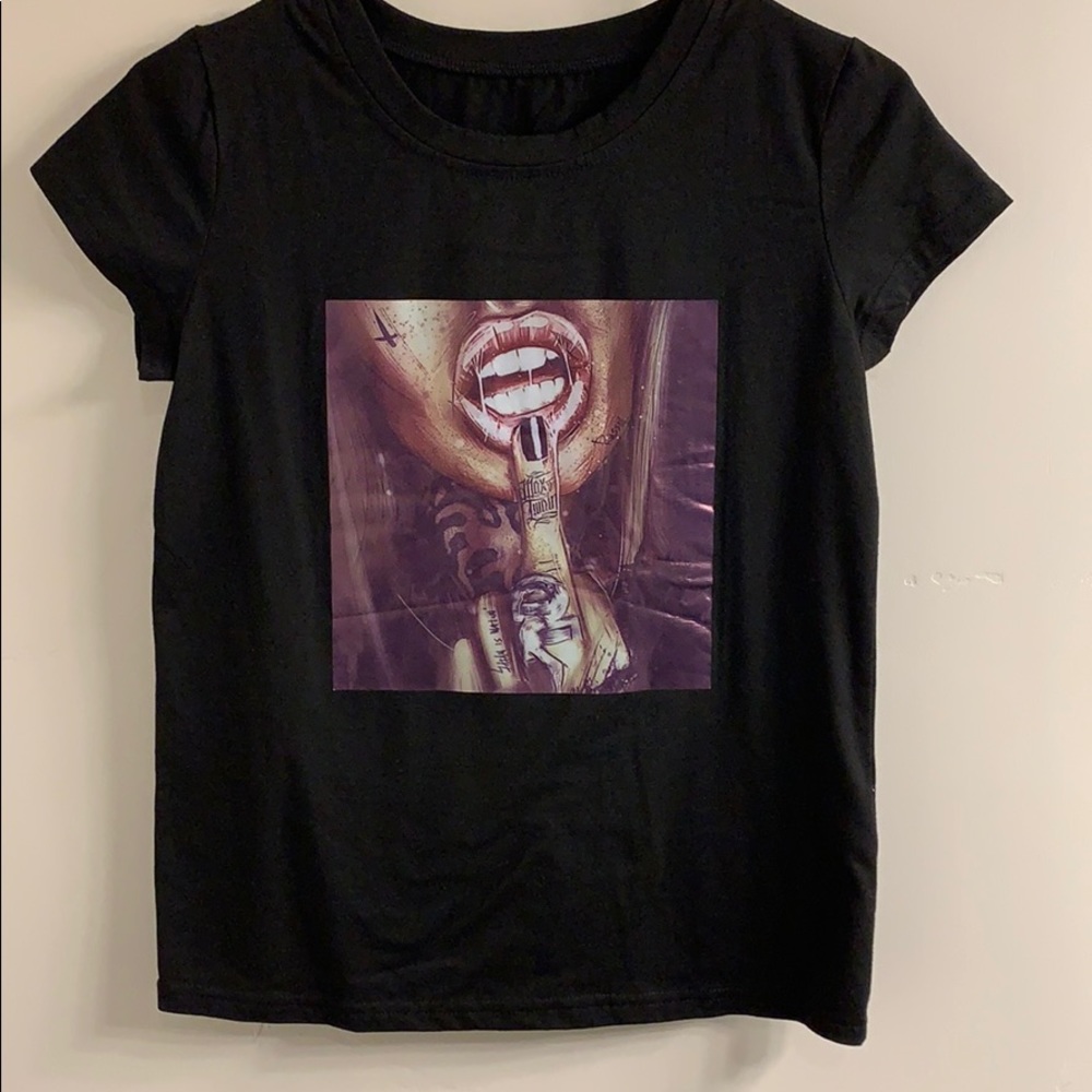 Black shirt